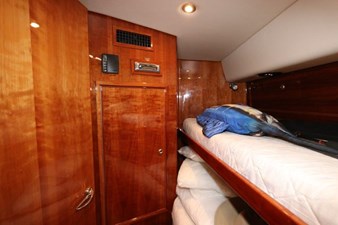 - 17 58-2004-Riviera-Enclosed-Flybridge-17