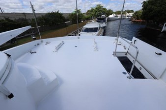 - 51 52_2006 80ft Hatteras 80 Motor Yacht