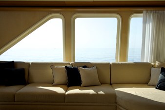 KIJO 26 Ample light illuminates the incredible interior