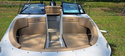 - 1 3_2019 23ft Sea Ray 230 SPX