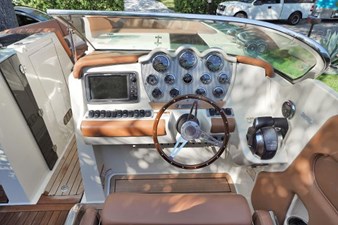 32' CHRIS-CRAFT LAUNCH 2014 5 8620753_20221208131632807_1_LARGE