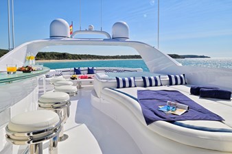 Moonraker 12 Moonraker flybridge aft open