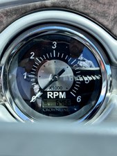 CROWNLINE 300 LS  13 IMG_5269