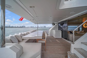 95 Raised Pilothouse 36 95' Azimut-5