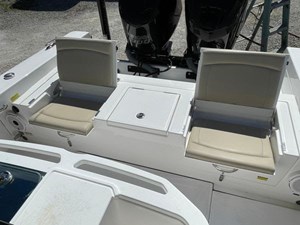 2020 Everglades 273 34 
