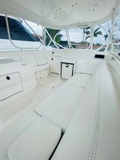- 26 27_2008 39ft Intrepid 390 Sport Yacht