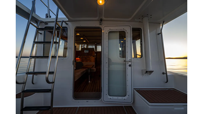 2005 Nordic Tug 37 19 