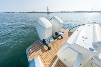 STARGAZER 37 Swim Platform