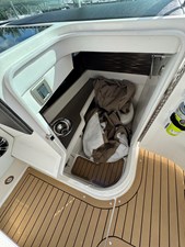 Sea Ray 35 