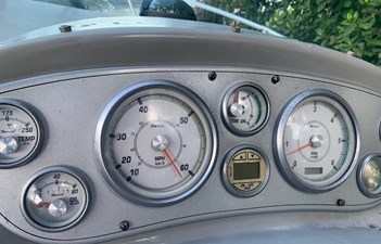 2004 Maxum Cruiser 17 