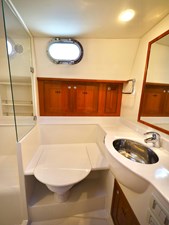 REMEDY 27 Forward Head Vanity 