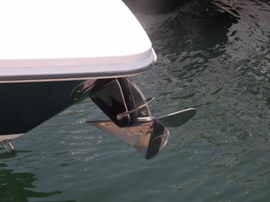 37ft 2012 Boston Whaler 370 Outrage 16 