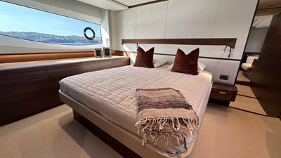 Princess F65 (F65012) 10 Master stateroom