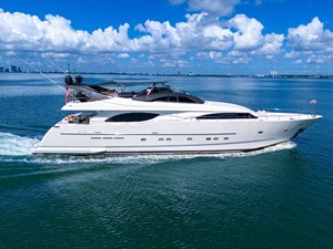 Ferretti Yachts Custom Line 94 0 