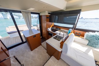 Tinka  22 23_2016 55ft Prestige 550S TINKA