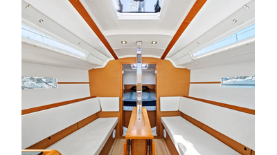 2014 Jeanneau Sun Odyssey 349 9 