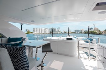 E90 Motor Yacht / NOW AVAILABLE  17 E90 INteriors-59
