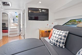 - 16 17_2020 47ft Intrepid 477 Evolution