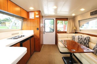 2002 Luhrs 36 Convertible 15 16