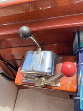 Mumken 15 16_1963 27ft Chris-Craft Open Runabout MUMKEN