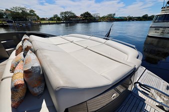 My Way 17 72 PERSHING 2009 AFT SUNBED