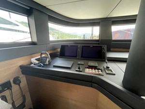 LAS BRISAS 7 Helm
