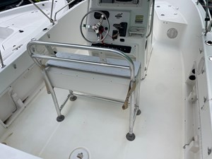 2004 Century 2300 Center Console 10 