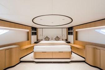 Olivia 21 M_Y OLIVIA - VIP Cabin 2