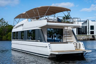 44 Powercat 10 44_overblue_powercat_profiles_13