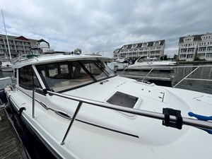 2014 Cutwater 30 Sedan 2 