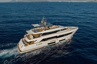 HAIAMI 5 THE YACHT -CL NAVETTA 33 (4)
