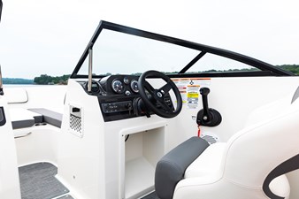 Bayliner VR4 26 