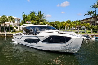 - 0 1_2022 48 Absolute 48 Coupe ZO