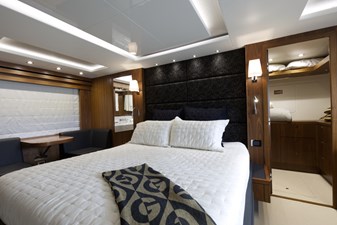 - 34 35_2018 86ft Sunseeker 86 Yacht ALEXA