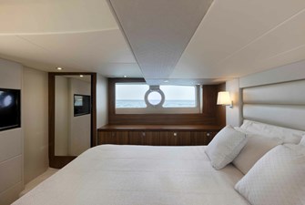 NO NAME 7 yachtImage_int_762_18461