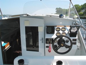 26' 2000 Hunt Express Weekender- Custom 2 Helm