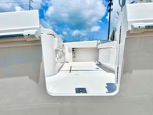 Fountain 38 CC 7 