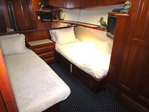 1990 Viking 52 Convertible Sportfish 11 12