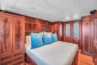 Azimut Grande 105 46 105' Azimut-32