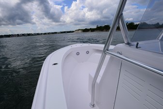 2022 Valentino 28 Center Console 9 
