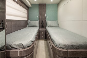 SUNSEEKER 75 YACHT 45 