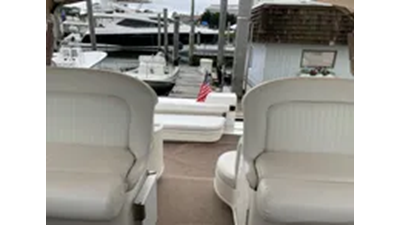 2001 Sea Ray 340 Amberjack 8 