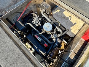 77 Sumerset 14 x 58 Aluminum Hull with Catwalks 74 