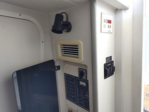 1999 Mako 293 Walkaround 28 