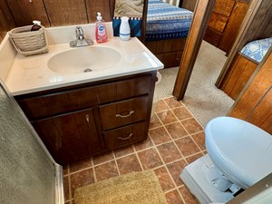 77 Sumerset 14 x 58 Aluminum Hull with Catwalks 57 