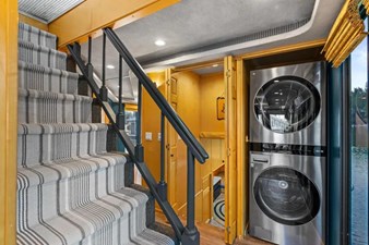 2000 Sumerset House Boat 20 