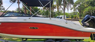 - 4 7_2019 23ft Sea Ray 230 SPX