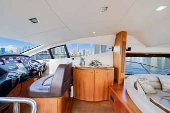 MANHATTAN 52 21 2011 Sunseeker 53 Manhattaddn-3
