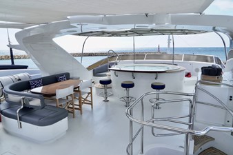 PAPAITO 15 Sun deck dining and bar
