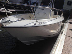 2007 Boston Whaler 240 Outrage 12 13